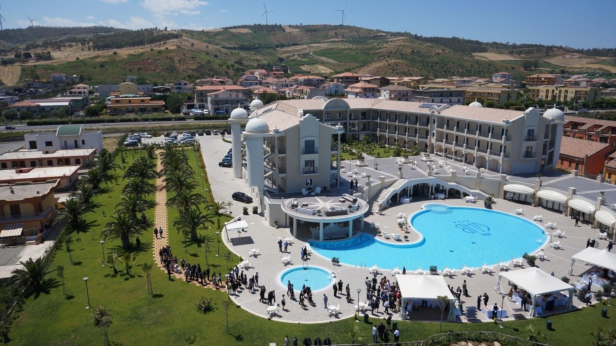 Grand Hotel Balestrieri Torre Melissa المظهر الخارجي الصورة
