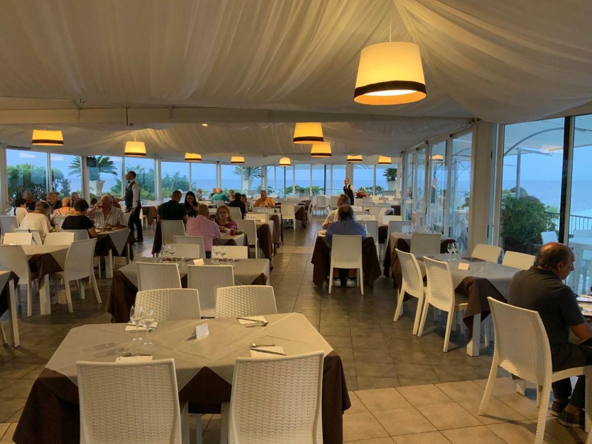 Grand Hotel Balestrieri Torre Melissa المظهر الخارجي الصورة