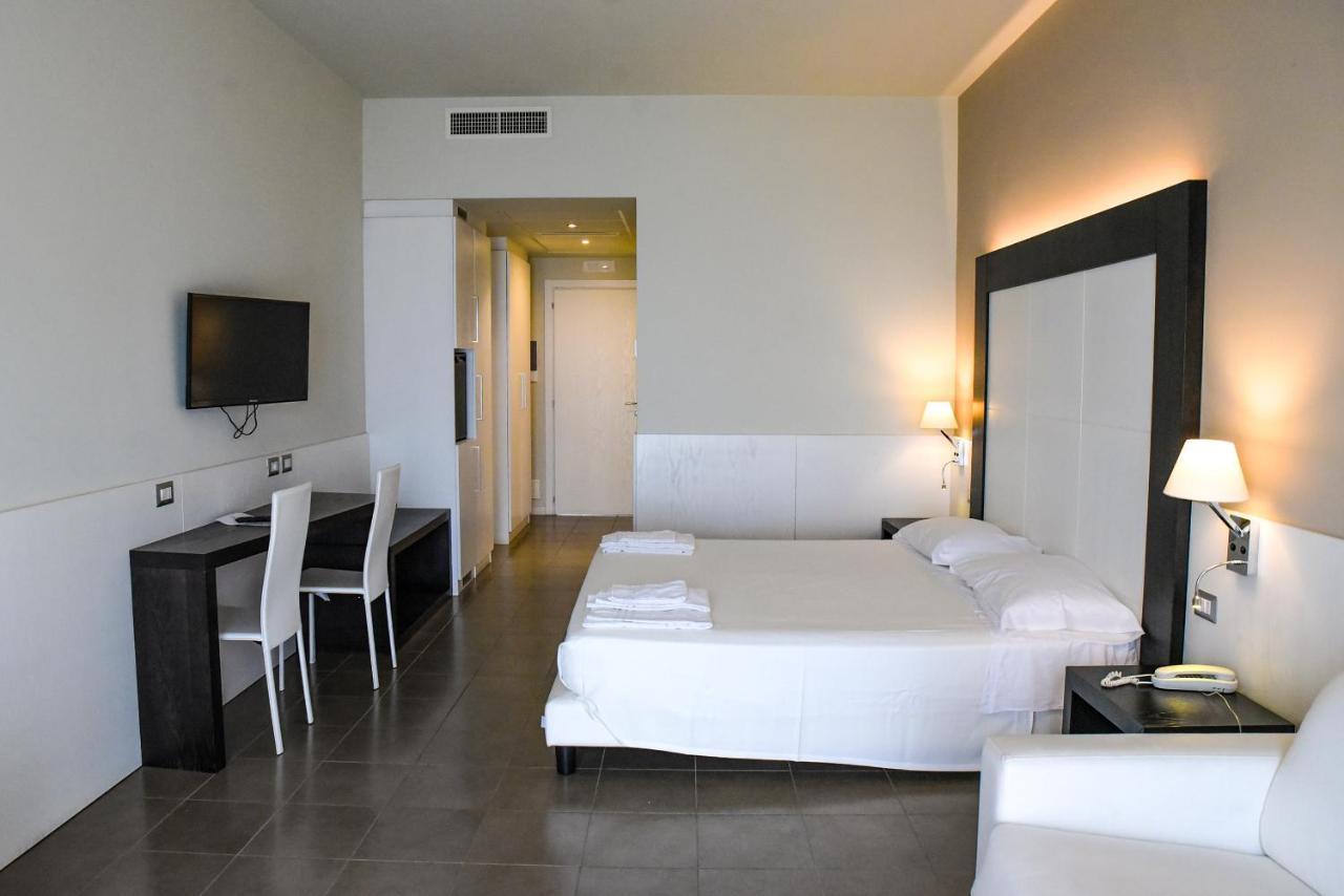Grand Hotel Balestrieri Torre Melissa المظهر الخارجي الصورة