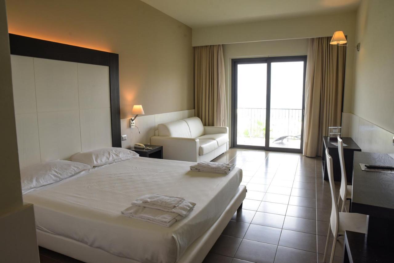 Grand Hotel Balestrieri Torre Melissa المظهر الخارجي الصورة